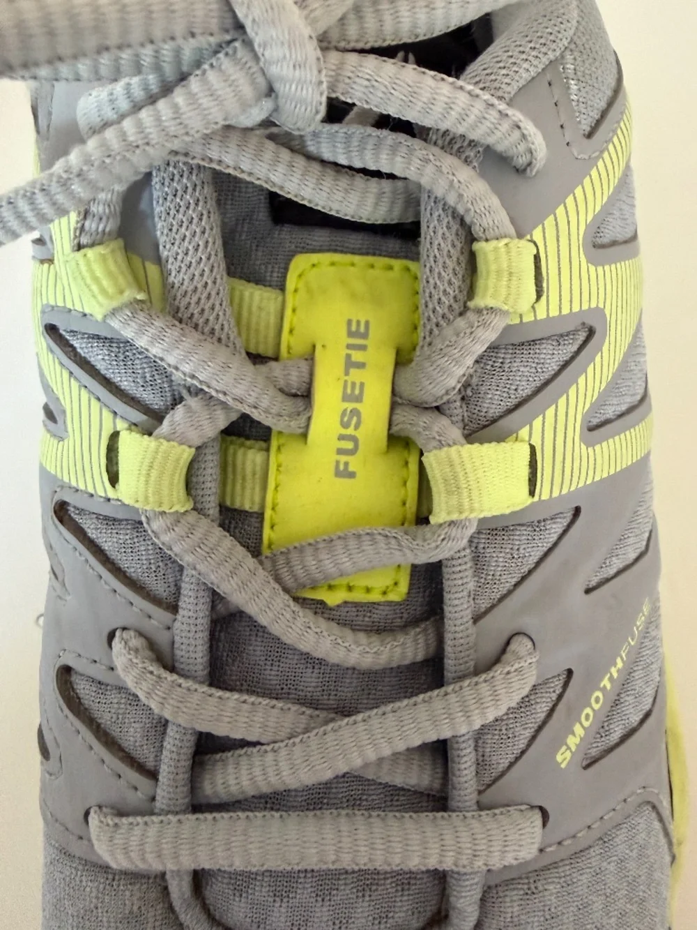 Reebok Realflex Running Shoes in Silver with Neon Yellow-Green, Size 7.5